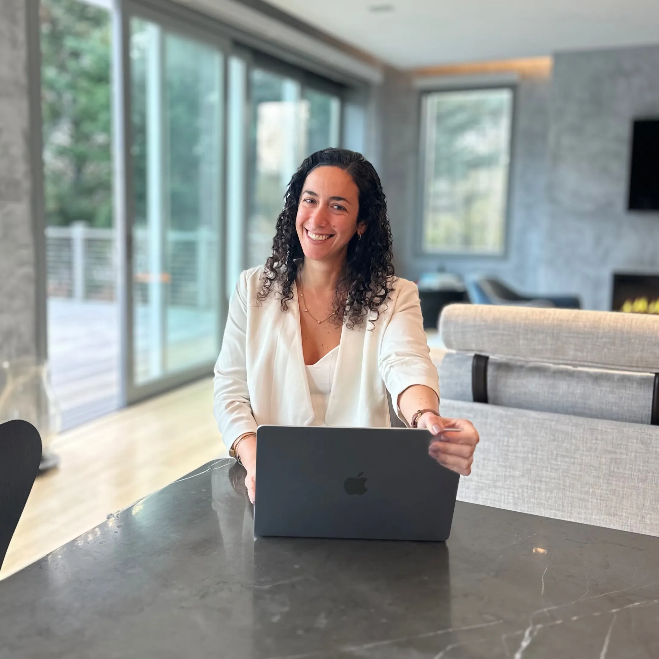 Leadership at 8 Figures: The 8-Week Founder Program to Scale Without People Chaos