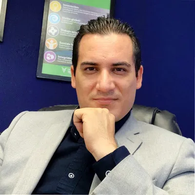 Mauricio ha sido y aún es un gran coach, me ha apoyado en múltiples proyectos obteniendo excelentes resultados.