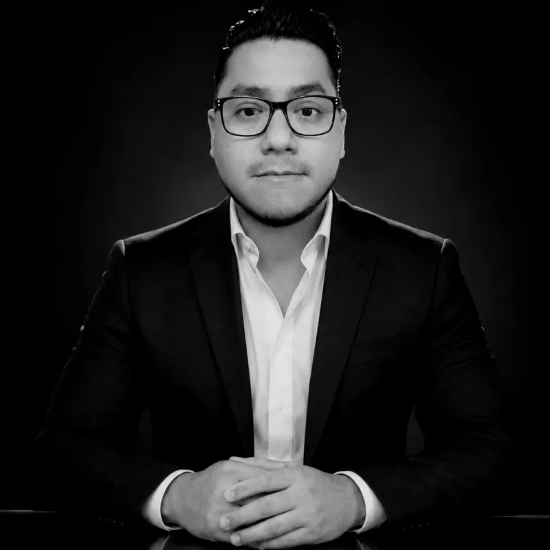 He tenido la oportunidad de trabajar con Mauricio en los últimos 10 años, una persona con un alto compromiso con el desarrollo humano siendo profesional y empático en todos sus procesos logrando un impacto positivo en las organizaciones con las que colabora.