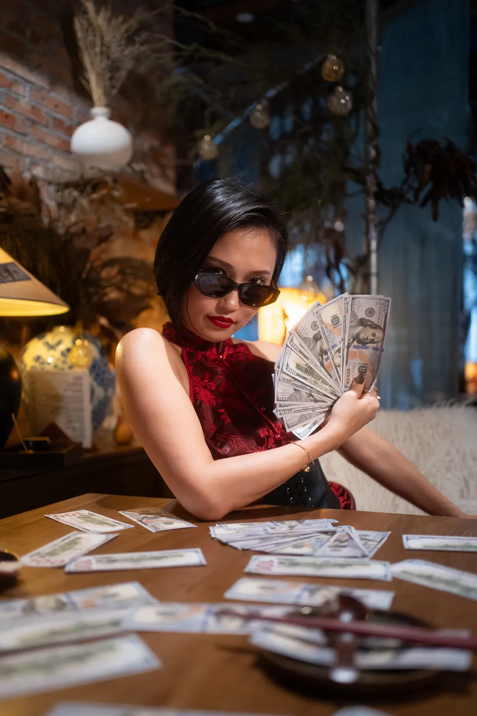 Wealthy Woman Dynasty profile